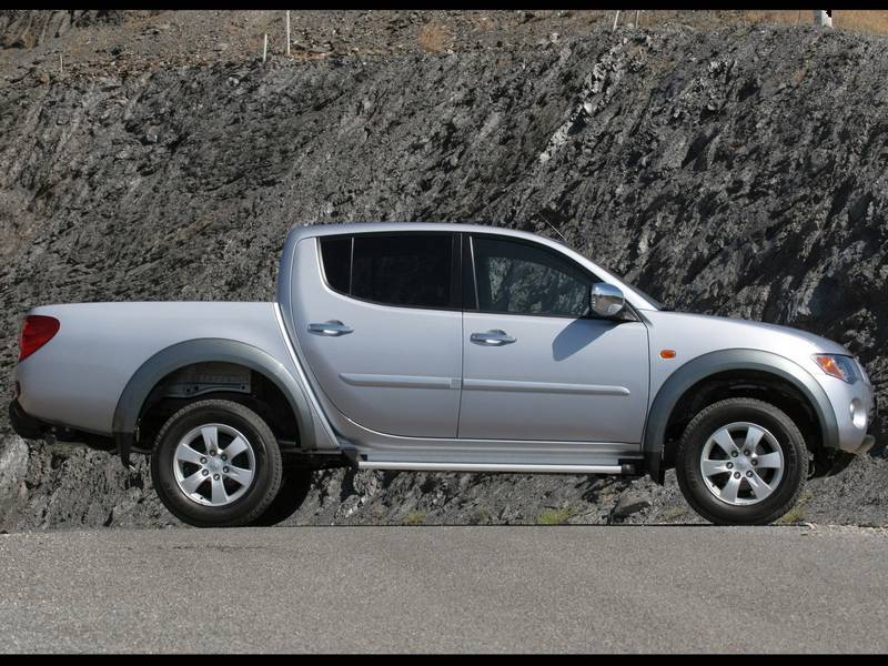 Фото автомобиля Mitsubishi L200