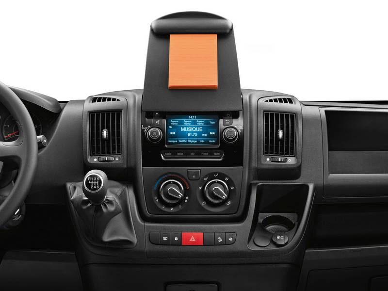 Фото автомобиля Peugeot Boxer Fourgon (2014)